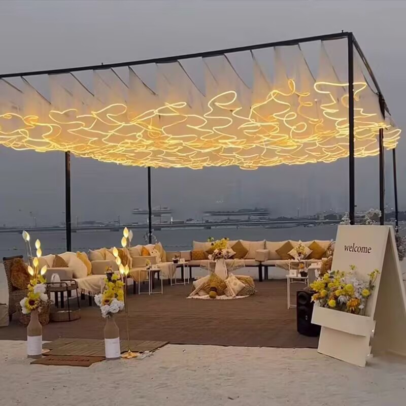 Outdoor Lighting Event - 結婚式の天井装飾 屋外LED発光ウェーブガーゼカーテン ストリングライト付き イベントレイアウト小道具