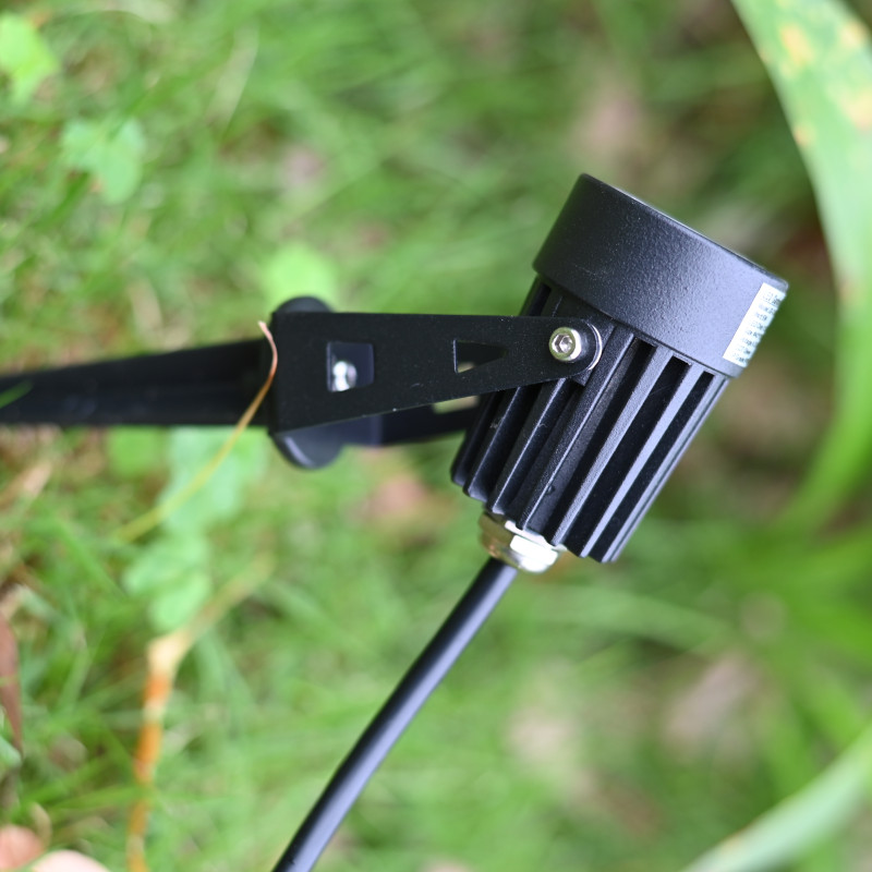 屋外ガーデン照明 12ボルト低電圧屋外ガーデン スパイクライ - Outdoor Lighting Volt のレビューと価格