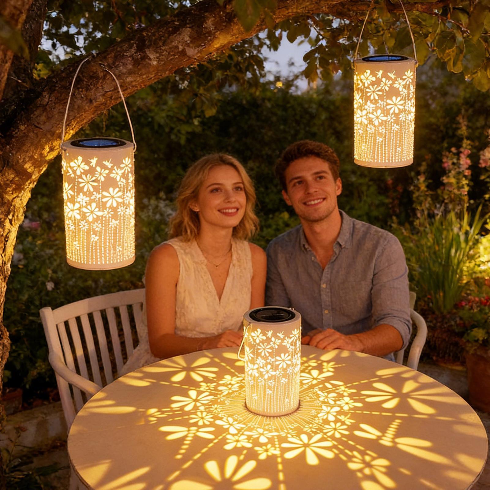 ソーラーランタン カラフルな金属製フラワーランプ ソーラーラ - Outdoor Lighting House のレビューと価格