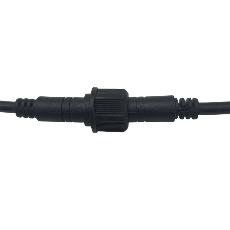 【RECOMENDAR】Govee屋外投光器およびスポットラ - Outdoor Lighting Extension Cord のレビューと価格