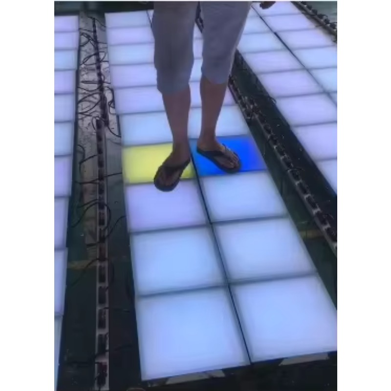 屋外IP65-67準拠フルRGBカラーLEDダンスフロアイン - Outdoor Lighting Event のレビューと価格