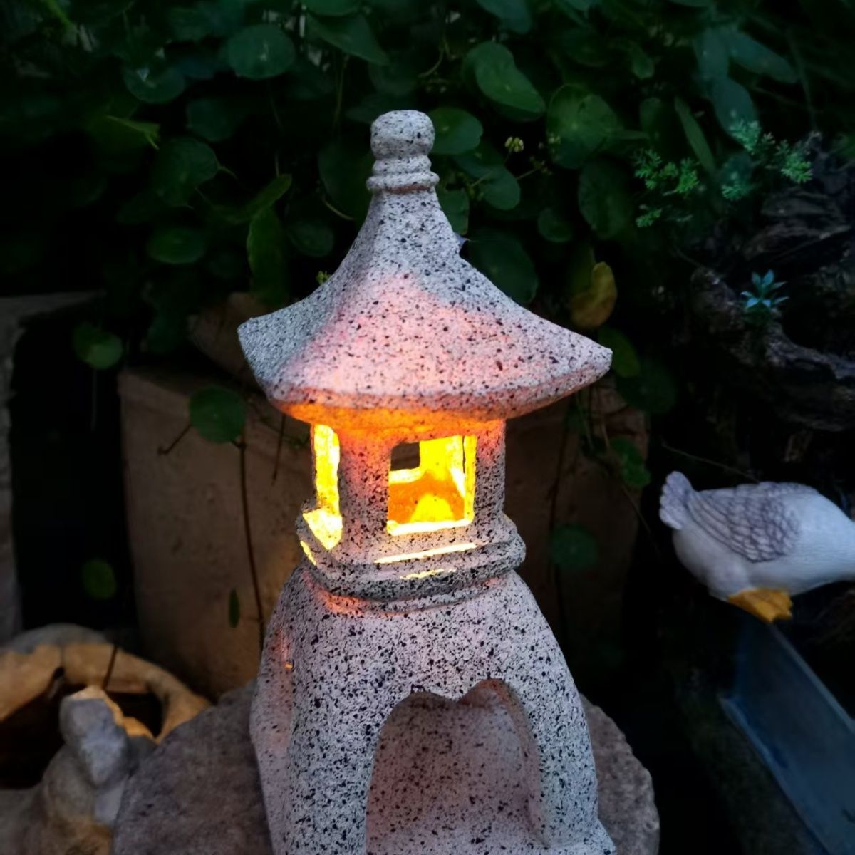 パゴダソーラーデコレーションガーデンライトオリエンタルランタ - Outdoor Lighting Japanese のレビューと価格